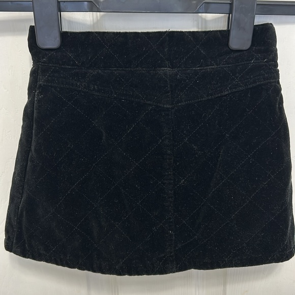 Gymboree Tres Chic line black quilted velveteen skirt/skort size 4 - Picture 2 of 6